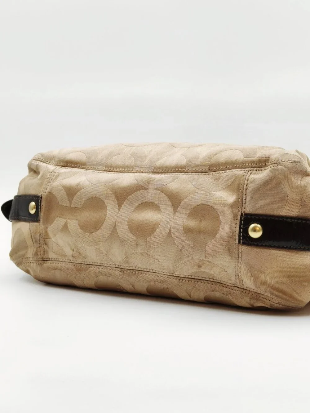 Coach classic signature